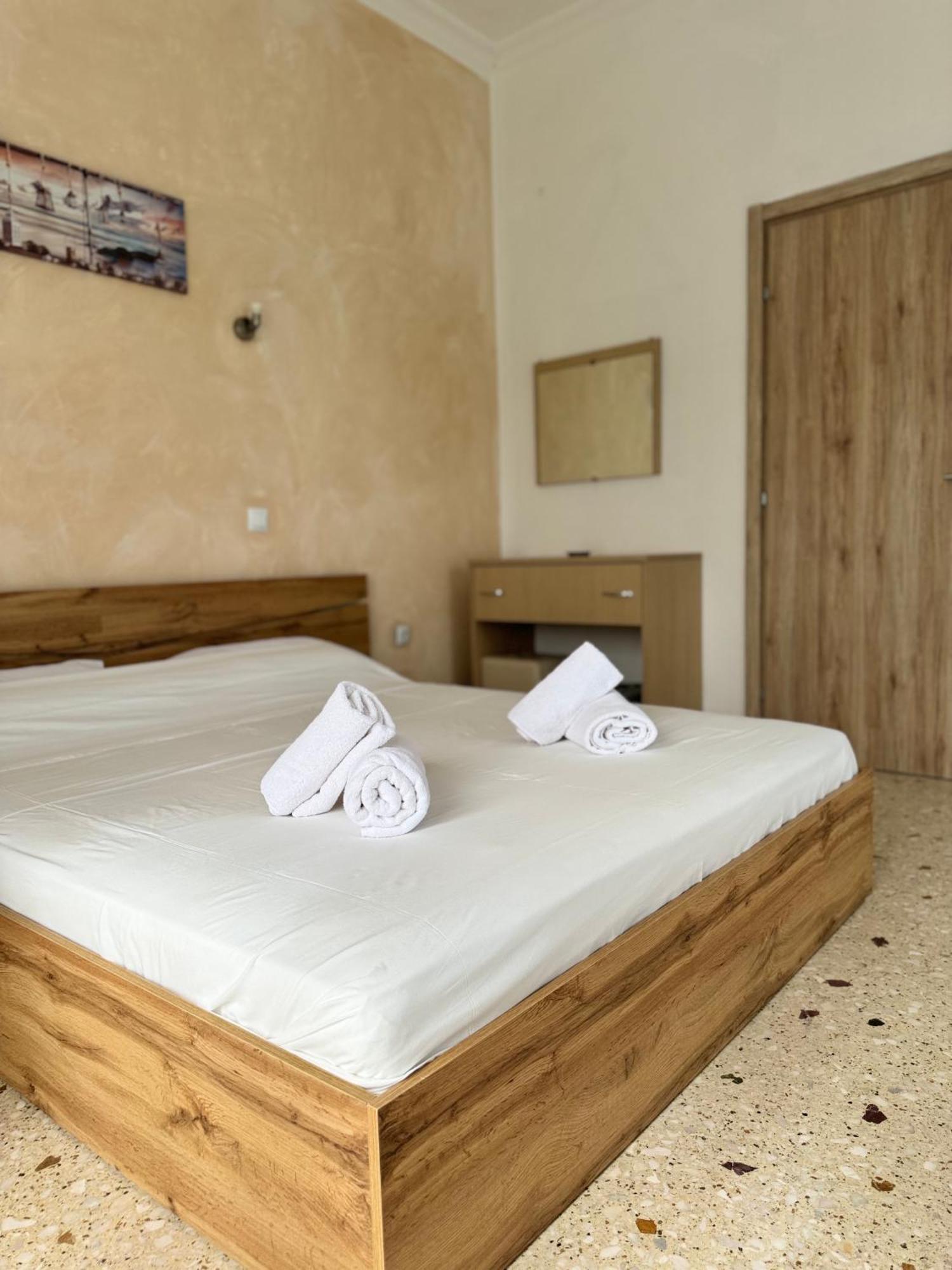 Santa Marina Rooms Agia Marina  Экстерьер фото